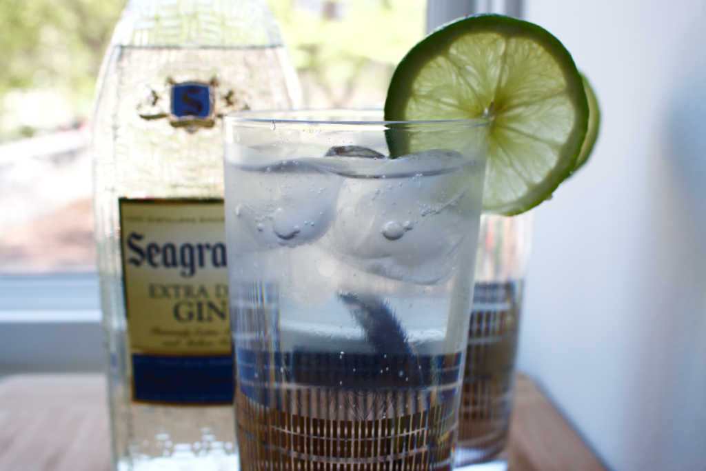 Making gin and tonic with Seagram’s Gin, Seagram’s Extra Dry Gin, cocktails