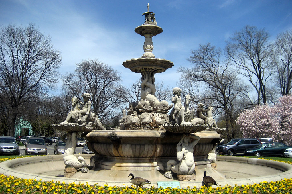 NYC - Bronx - Bronx Zoo: Rockefeller Fountain