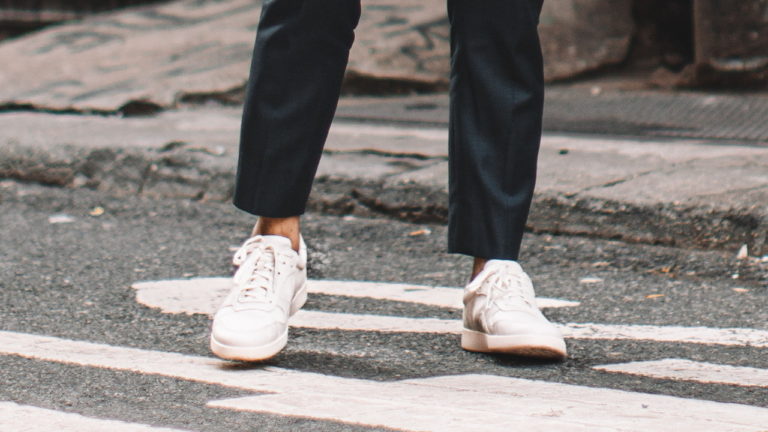 SNEAKERS TO WEAR WITH A SUIT - Dandy In The Bronx