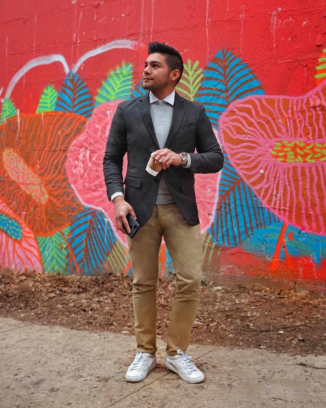Chinos: How to Wear Them Well - khaki chino - khaki chinos - casual chinos - how to wear chinos - smart casual chinos - casual chinos - how to style chinos - how to wear chinos - colorful chinos - dandy in the bronx - smart casual chinos - untucked shirt and chinos - united by khaki outfit 
