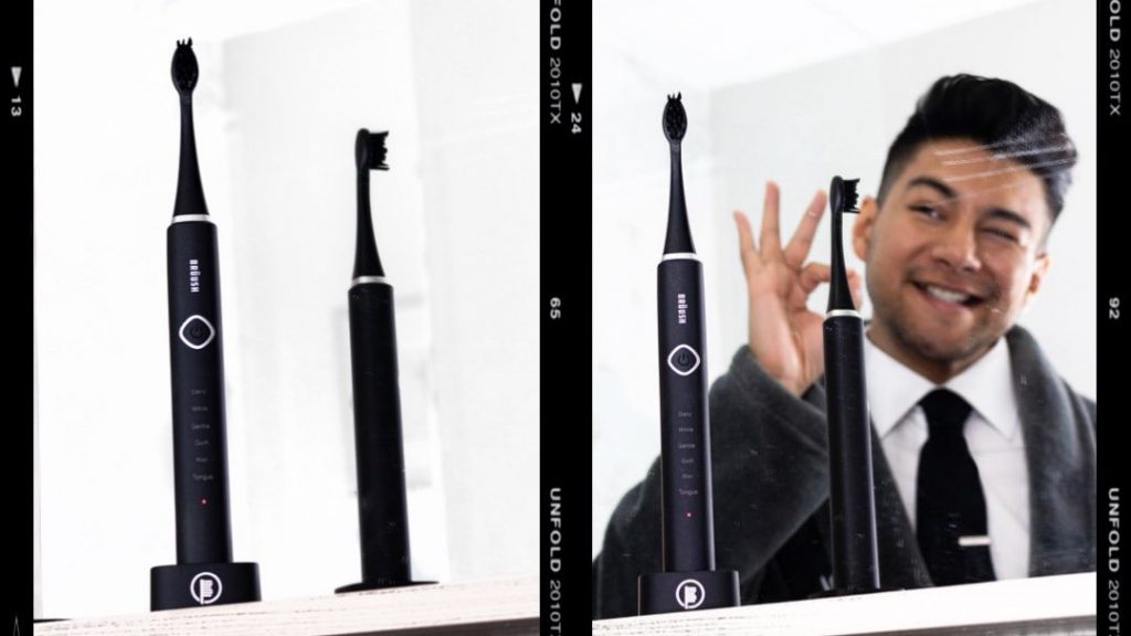 Electric Toothbrush - black Electric Toothbrush -BRUUSH Electric Toothbrushes – Premium Set Electric Toothbrush - blogger approved toothbrush
